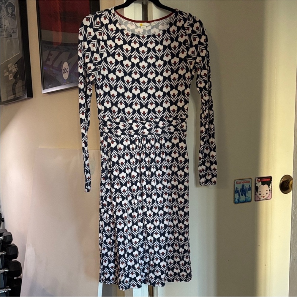 Boden Faux-Belted Waist Long Sleeve
Midi Dress